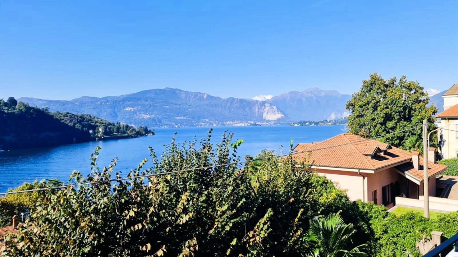 Appartamenti I Fiori Del Lago Laveno Exteriör bild