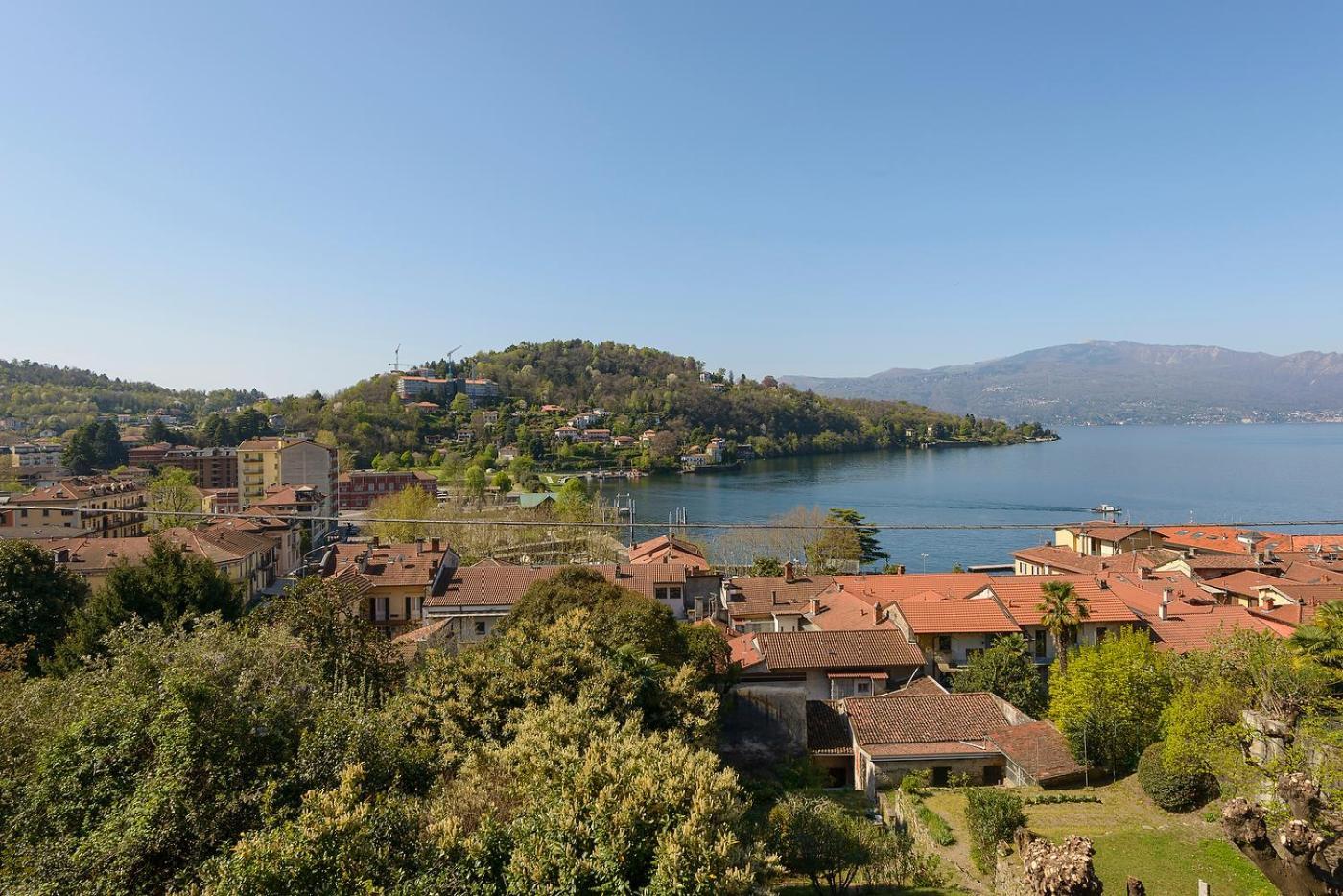Appartamenti I Fiori Del Lago Laveno Exteriör bild